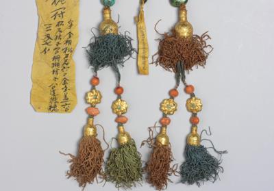 图片[2]-Pair of colored thread tassel ornaments with gold and gem beads, Qing dynasty, 18th century-China Archive